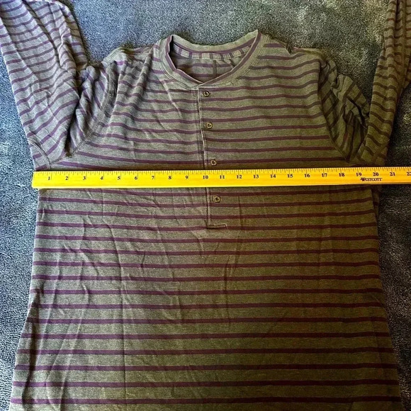 Lululemon 5 Year Basic Long Sleeve Henley Shirt Gray Purple Stripe size Large - Picture 4 of 5